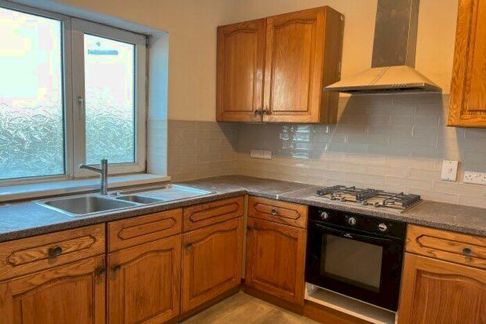 2 Bedroom Flat To Rent In Borders Avenue, Nottingham, NG17