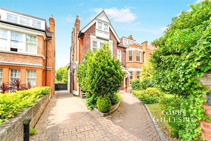 2 Bedroom Flat To Rent In Corfton Road, London, W5