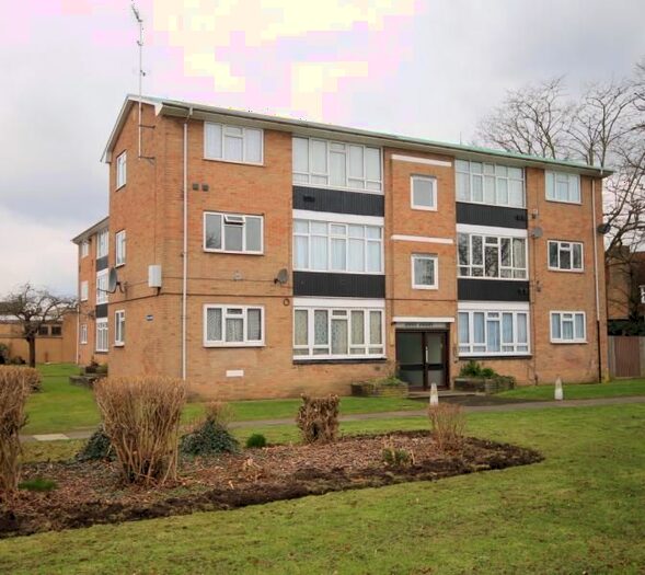 1 Bedroom Flat To Rent In Dove Court, Hadrian Way, Stanwell, Middlesex, TW19