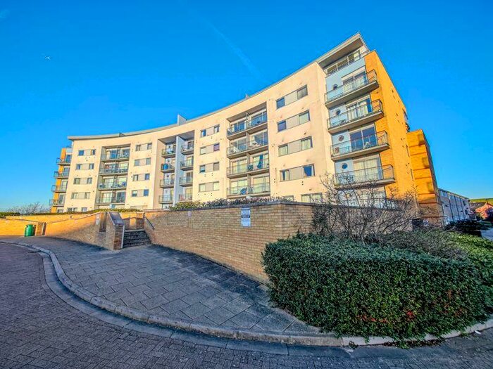 2 Bedroom Flat To Rent In Tideslea Path, West Thamesmead, London, SE28