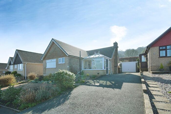 2 Bedroom Bungalow For Sale In Milldale Avenue, Buxton, Derbyshire, SK17