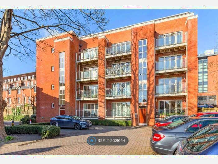 2 Bedroom Flat To Rent In Cross Street, Winchester, SO23