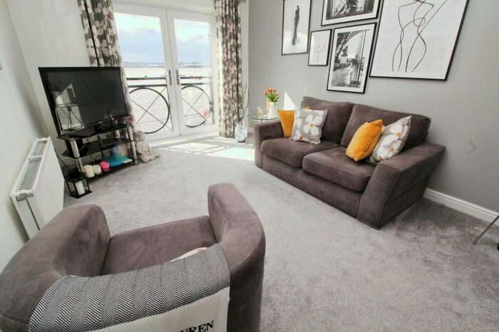 3 Bedroom Apartment To Rent In South Ferry Quay, Liverpool, Merseyside, L3