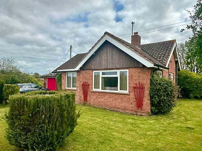 2 Bedroom Bungalow For Sale In Clehonger, Hereford, HR2