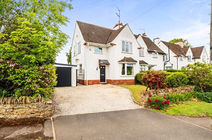 3 Bedroom Semi-Detached House For Sale In Lumbertubs Lane, Northampton, NN3