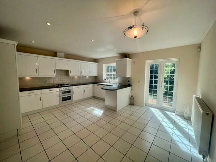 4 Bedroom House To Rent In Newitt Place, Bassett, SO16