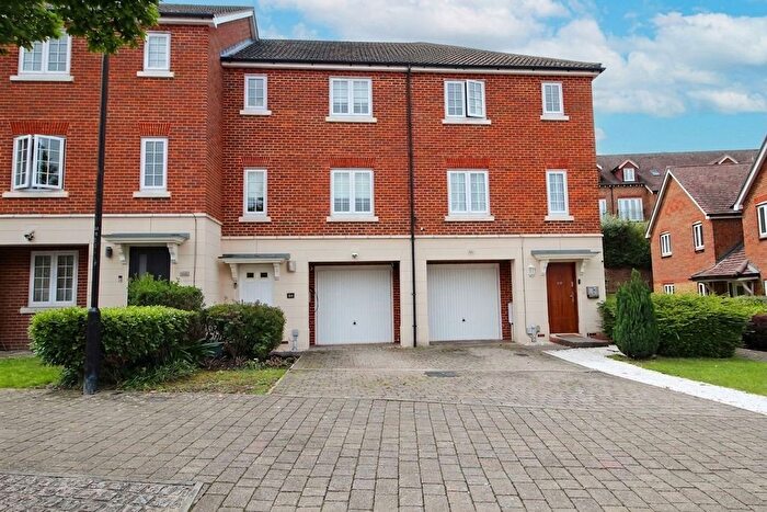 3 Bedroom Terraced House For Sale In Running Foxes Lane, Ashford, TN23
