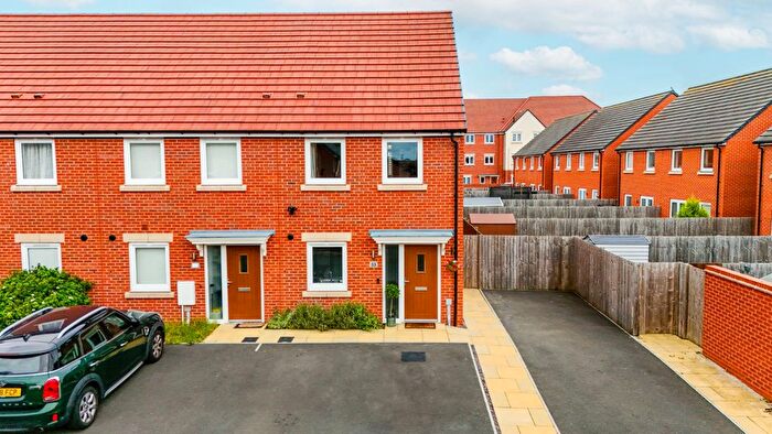 2 Bedroom End Of Terrace House For Sale In Magpie Crescent, West Bridgford, Nottingham, Nottinghamshire, NG2