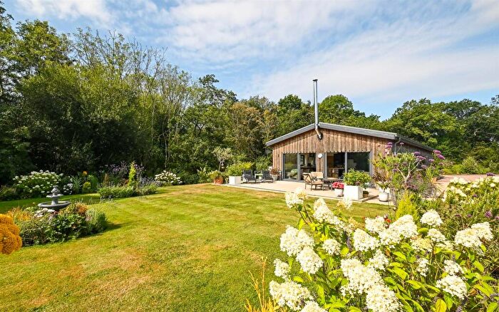 3 Bedroom Barn Conversion For Sale In Dawson's Lodge, Thorney Lanes, Hoar Cross, DE13