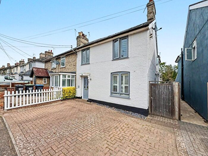 4 Bedroom End Of Terrace House For Sale In Lime Tree Place, Stowmarket, IP14