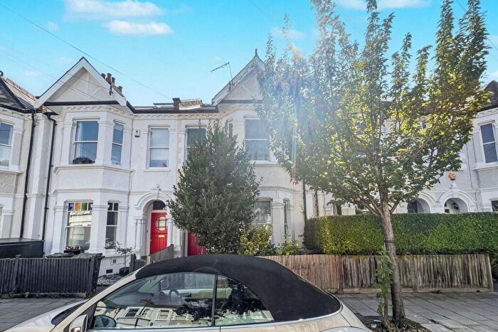 6 Bedroom Terraced House For Sale In Englewood Road, Clapham South, London, SW12