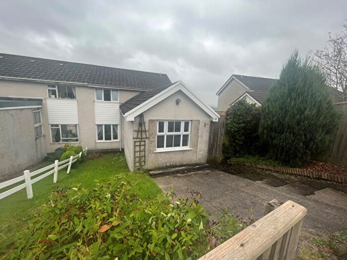 4 Bedroom House To Rent In Parcydelyn, Carmarthen, SA31