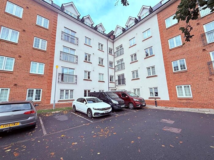 2 Bedroom Flat To Rent In Rylands Drive, Carrington Park, Warrington, WA2