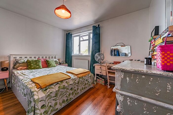 2 Bedroom Flat To Rent In Brockley Road, Brockley, London, SE4