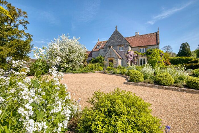 8 Bedroom Detached House For Sale In West Pennard, BA6