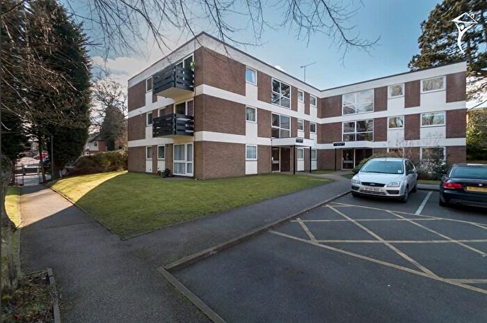 1 Bedroom Flat For Sale In Flat, Oulsnam Court, Wake Green Park, Moseley And Garage Number, Birmingham, B13