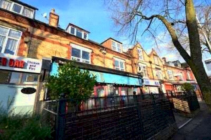3 Bedroom Apartment To Rent In Manchester Road, Chorlton, Manchester, M21