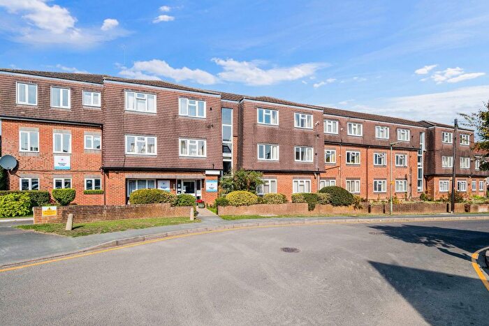 1 Bedroom Flat For Sale In Beatrice Road, Oxted, RH8