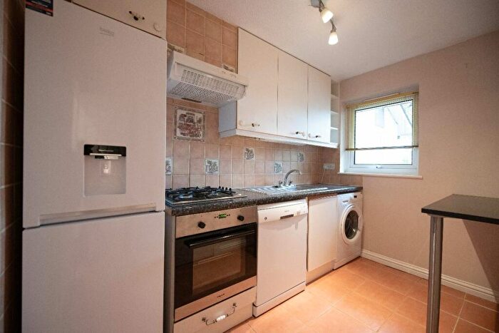 2 Bedroom Maisonette To Rent In Copthorne, Crawley, RH10
