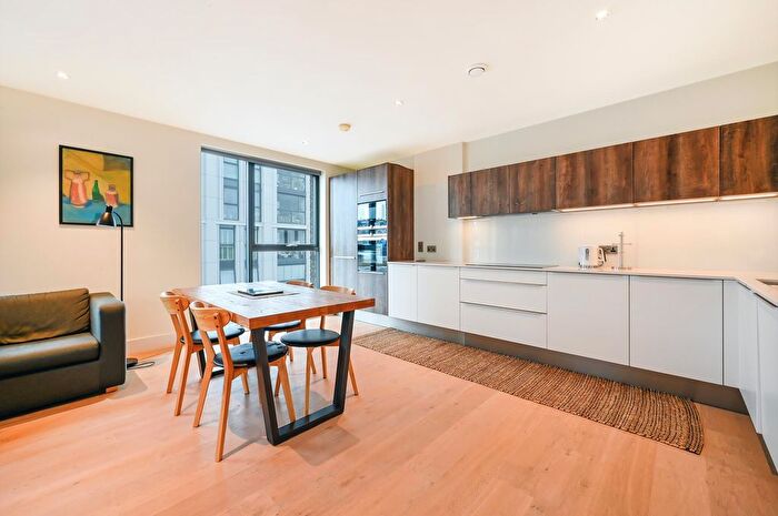 3 Bedroom Flat To Rent In Battersea Exchange, Battersea, London, SW8