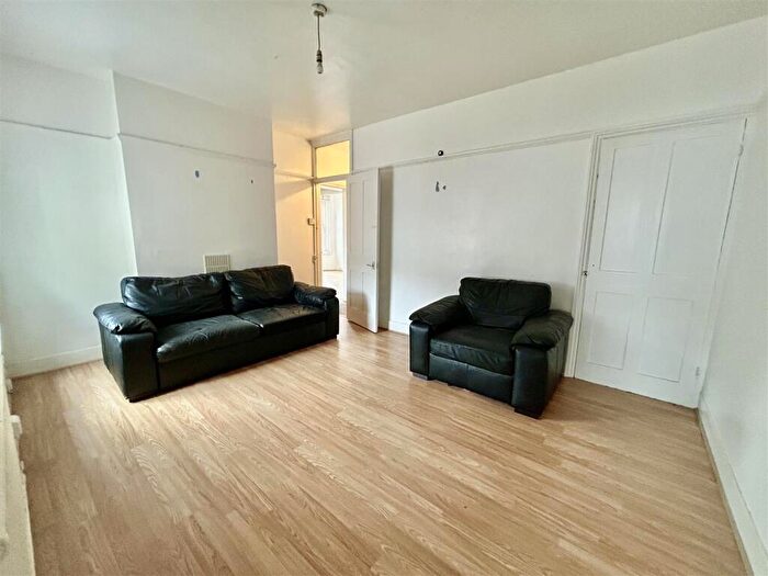 2 Bedroom Apartment To Rent In Crabble Hill, Dover, CT17