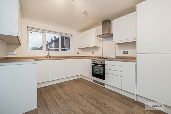 3 Bedroom Apartment To Rent In Eric Close, London, E7