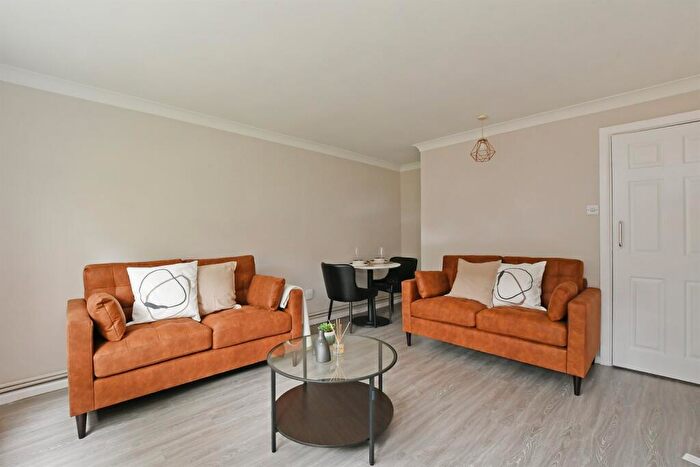 4 Bedroom Apartment To Rent In Tapton House, Broomhill, S10