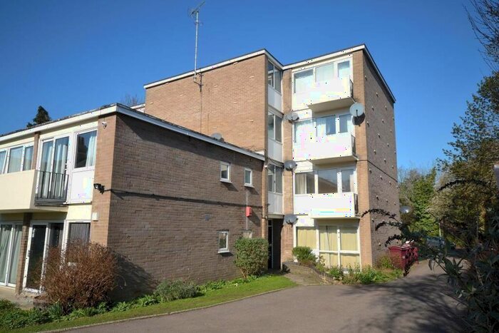 Apartment To Rent In Crescent Court, Crescent Road, Reading, RG1