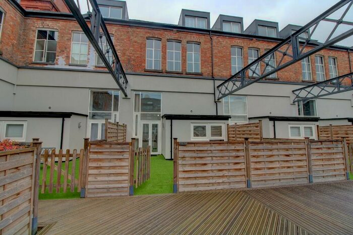 2 Bedroom Town House To Rent In Wheatsheaf Court, Aylestone, Leicester, LE2