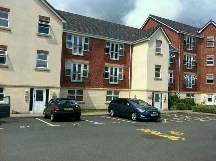 2 Bedroom Flat To Rent In Peckerdale Gardens, Spondon, Derby, DE21