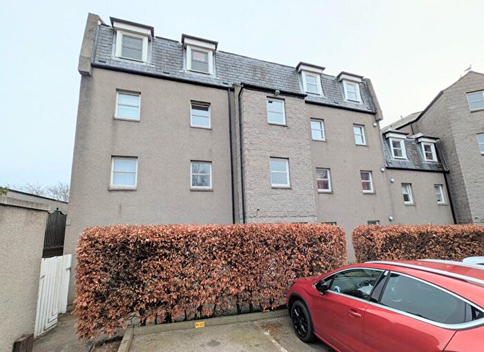 2 Bedroom Flat To Rent In Littlejohn Street, Aberdeen, AB10