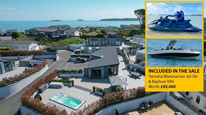 4 Bedroom Park Home For Sale In Abersoch, Pwllheli, LL53