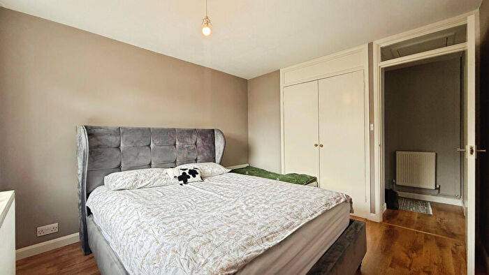 1 Bedroom Flat For Sale In Flat, Oak Court, Pinkhams Twist, Bristol, BS14