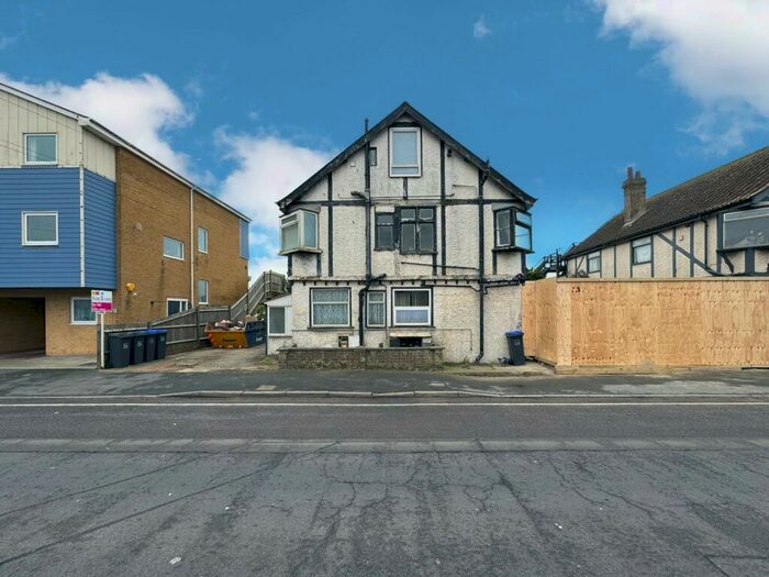 1 Bedroom Apartment To Rent In Brighton Road, Lancing, BN15