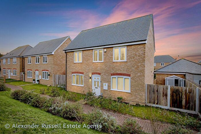 3 Bedroom Detached House For Sale In Whistler Walk, Manston, CT12