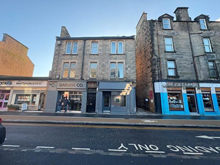 3 Bedroom Flat To Rent In Upper Craigs, Stirling Town, Stirling, FK8