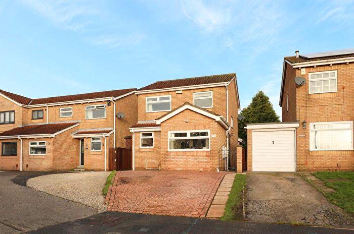 3 Bedroom Detached House For Sale In Epping Gardens, Sothall, S20