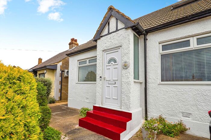 3 Bedroom Bungalow For Sale In St. Williams Way, Rochester, Kent, ME1