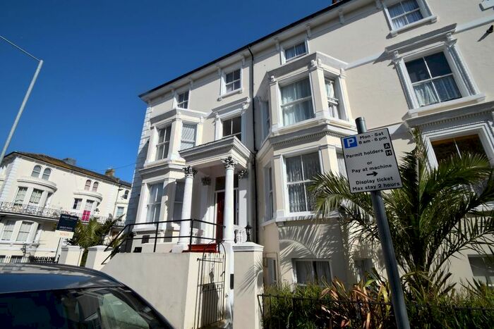 2 Bedroom Flat To Rent In Pevensey Road, Eastbourne, BN21