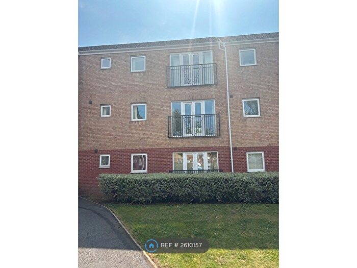2 Bedroom Flat To Rent In Balmoral Way, Birmingham, B14