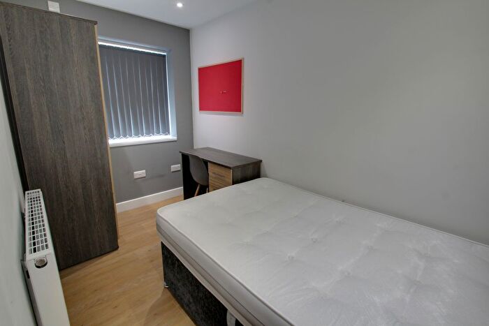 1 Bedroom Flat To Rent In Braunstone Gate, Leicester, LE3