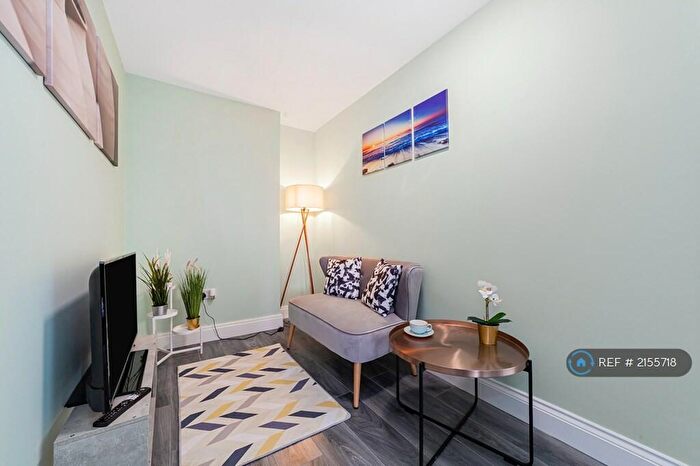 3 Bedroom Maisonette To Rent In Beaconsfield Road, London, SE9