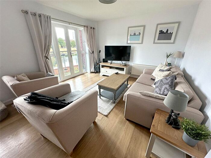 2 Bedroom Apartment To Rent In Exeter, Devon, EX4