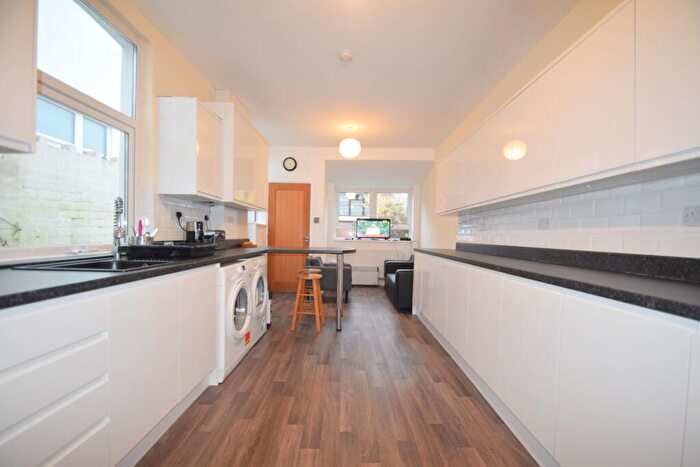 4 Bedroom House To Rent In Lisvane Street, Cathays, CF24