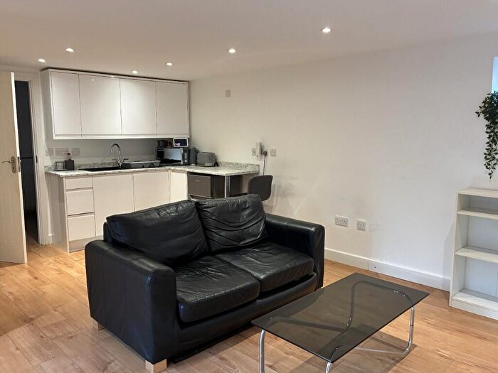 Studio To Rent In Mill Lane, Romford, London, RM6