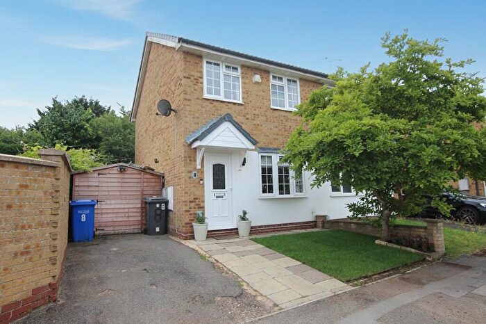 2 Bedroom Semi Detached House For Sale In Poplar Close, Haverhill, Suffolk, CB9