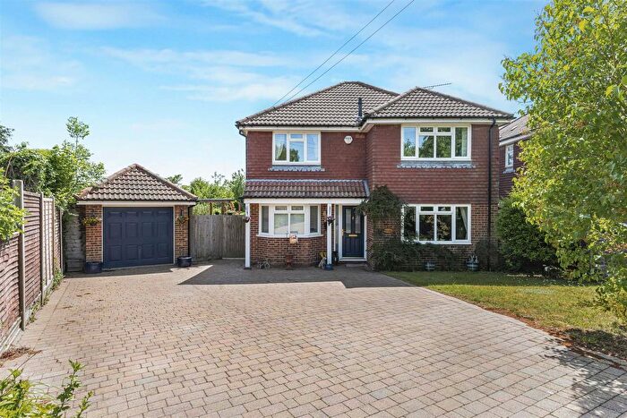 4 Bedroom Detached House For Sale In Spring Head Road, Kemsing, TN15