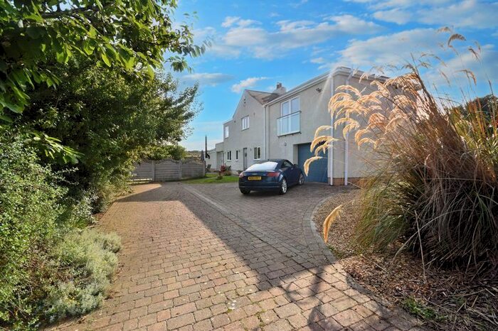5 Bedroom Detached House For Sale In South Acres, Craster, Alnwick, NE66