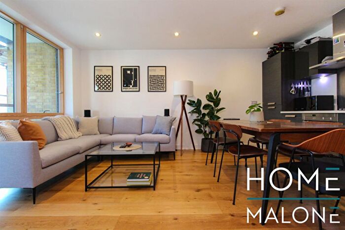 1 Bedroom Flat To Rent In Hertford Road, N1