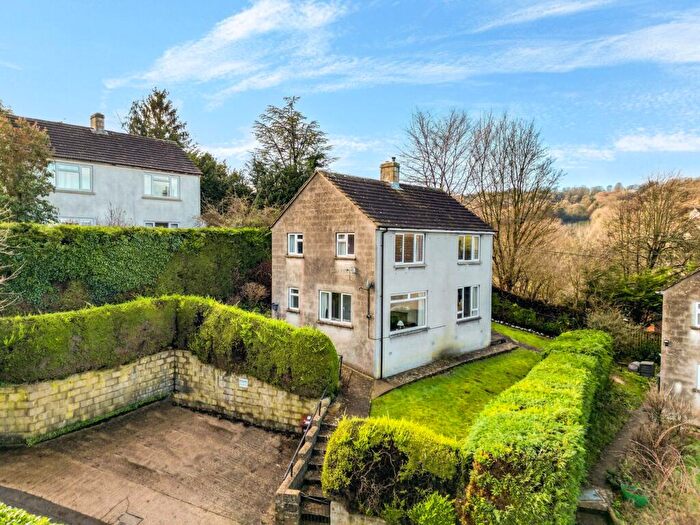 3 Bedroom Detached House For Sale In Orchard Lane, Brimscombe, Stroud, GL5